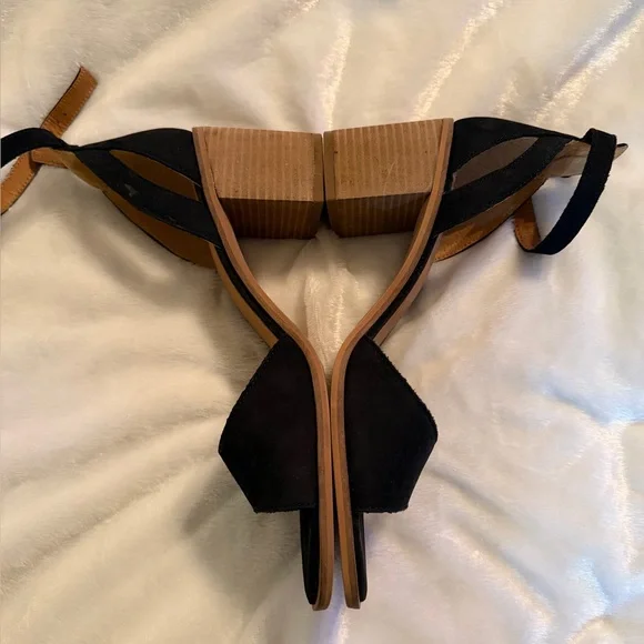 Lucky Brand Black and Brown Women's Sandals - Picture 6 of 13